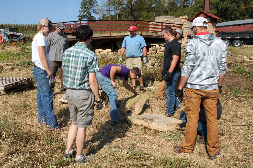 Volunteers from Southwest Tech and Frank Lloyd Wright Foundation Employees. Photo by Dale Aspinal, volunteer photographer. Encouraging Volunteerism Among Future Trades Workers